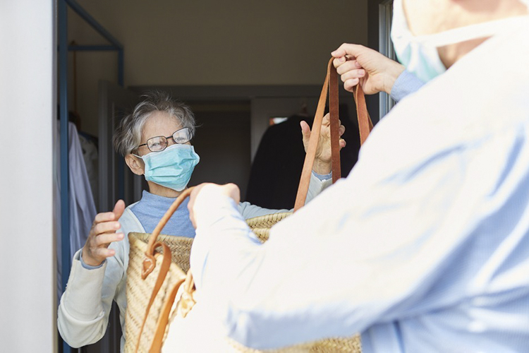 Manchester researchers designing new face masks to overcome communication issues